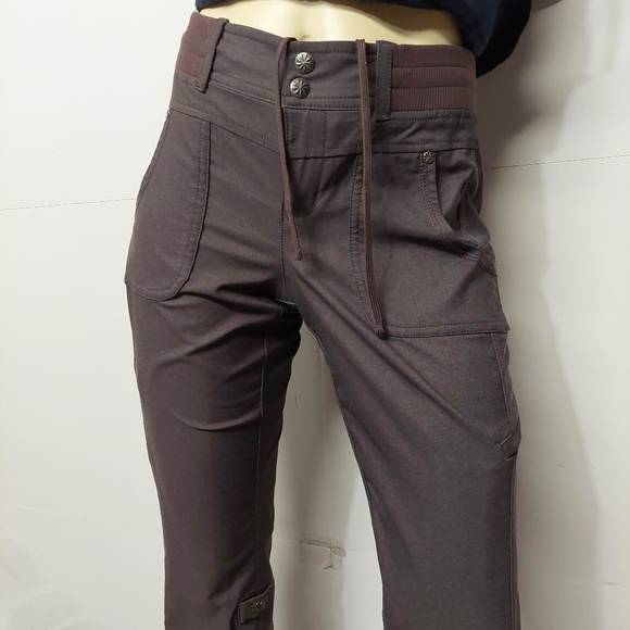 Athleta adjustable cargo pants - Picture 2 of 15
